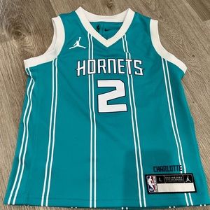 LaMelo Ball Charolette Hornets Pre-School Jersey size Large (size 7) worn twice
